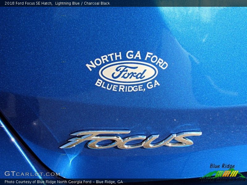 Lightning Blue / Charcoal Black 2018 Ford Focus SE Hatch