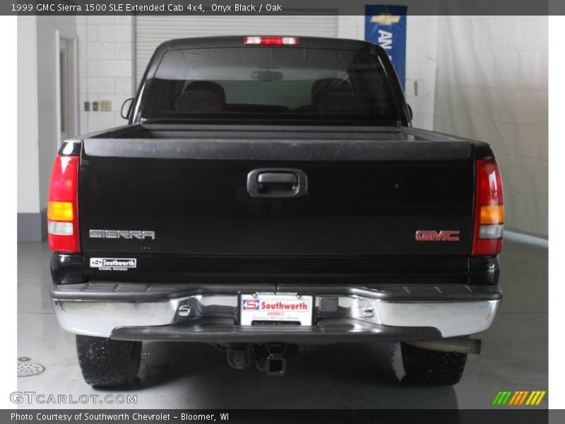 Onyx Black / Oak 1999 GMC Sierra 1500 SLE Extended Cab 4x4