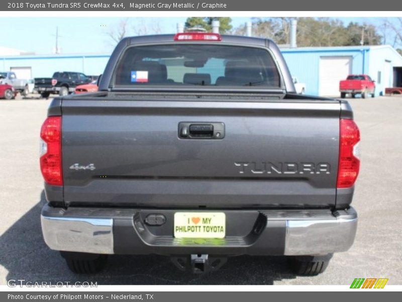 Magnetic Gray Metallic / Graphite 2018 Toyota Tundra SR5 CrewMax 4x4