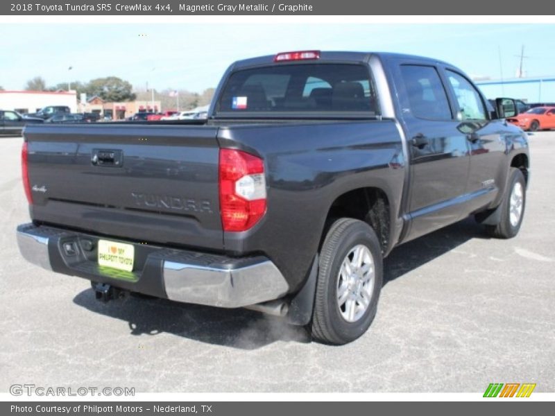 Magnetic Gray Metallic / Graphite 2018 Toyota Tundra SR5 CrewMax 4x4