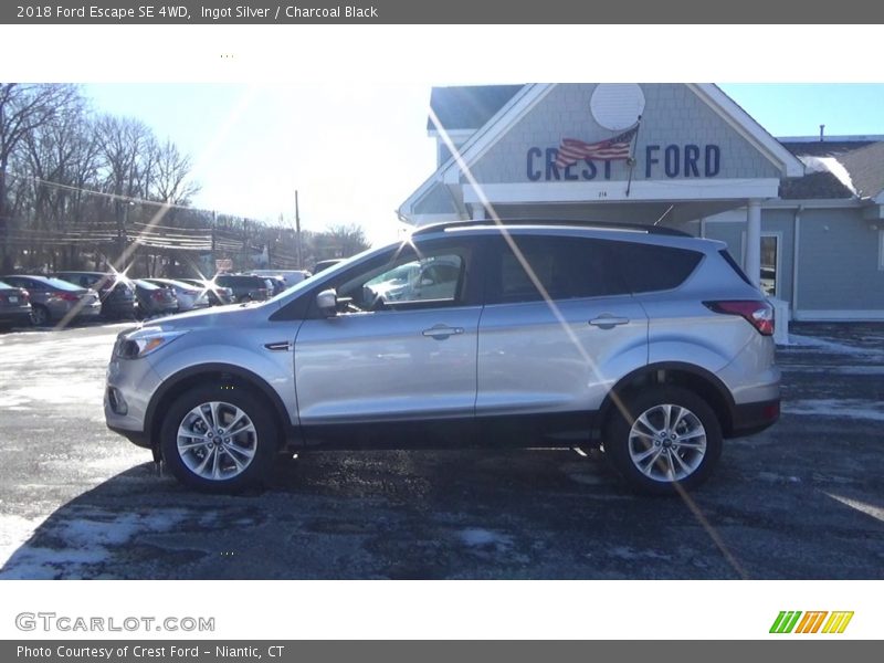 Ingot Silver / Charcoal Black 2018 Ford Escape SE 4WD