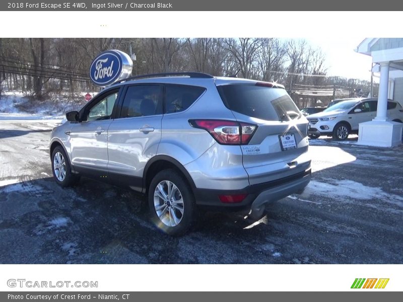 Ingot Silver / Charcoal Black 2018 Ford Escape SE 4WD