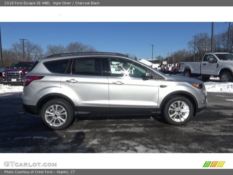 Ingot Silver / Charcoal Black 2018 Ford Escape SE 4WD