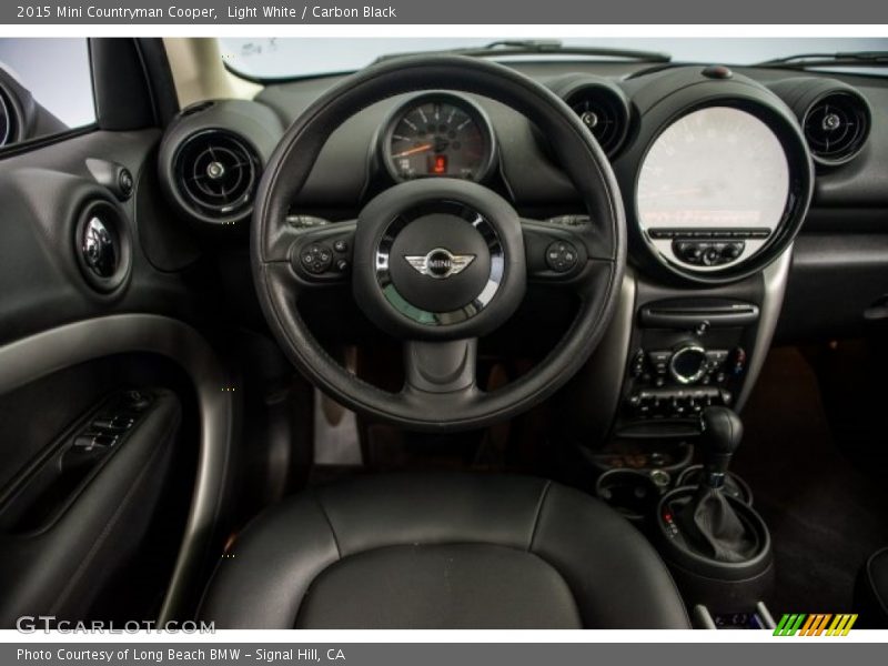 Light White / Carbon Black 2015 Mini Countryman Cooper