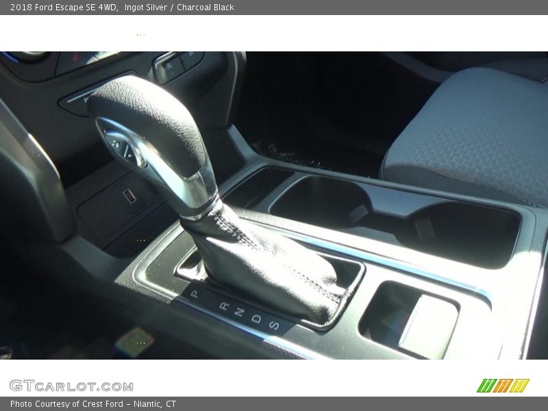 Ingot Silver / Charcoal Black 2018 Ford Escape SE 4WD