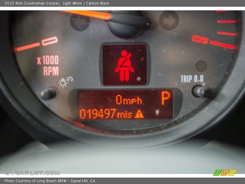 Light White / Carbon Black 2015 Mini Countryman Cooper