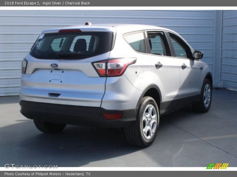 Ingot Silver / Charcoal Black 2018 Ford Escape S