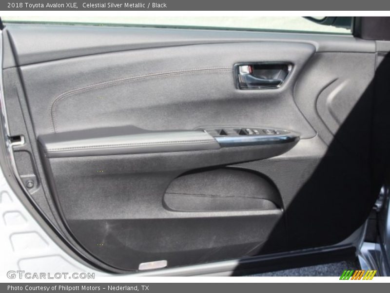 Celestial Silver Metallic / Black 2018 Toyota Avalon XLE