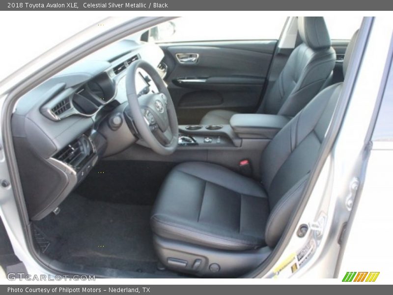 Celestial Silver Metallic / Black 2018 Toyota Avalon XLE