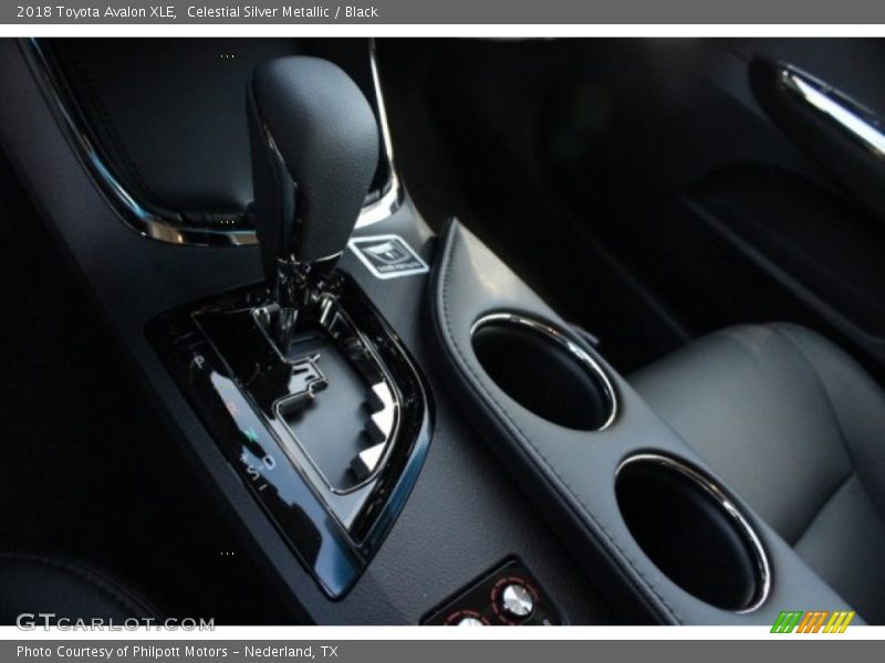 Celestial Silver Metallic / Black 2018 Toyota Avalon XLE