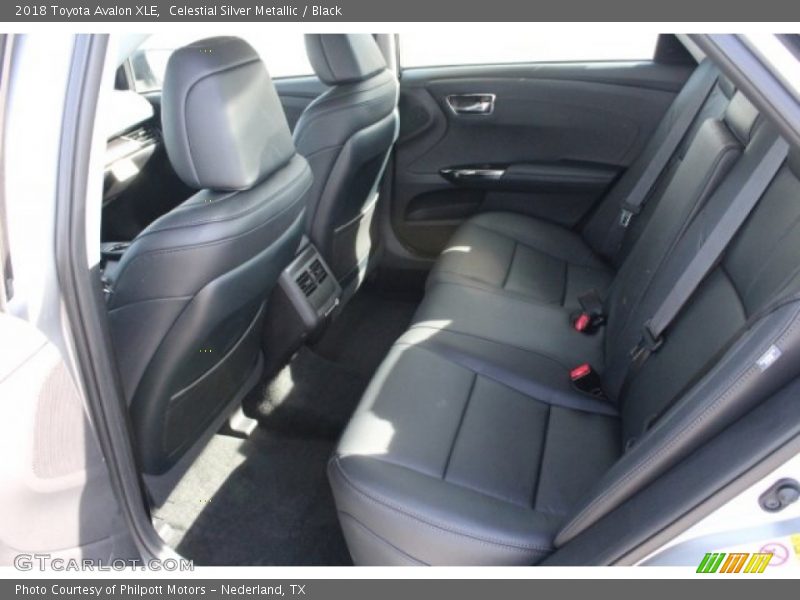 Celestial Silver Metallic / Black 2018 Toyota Avalon XLE