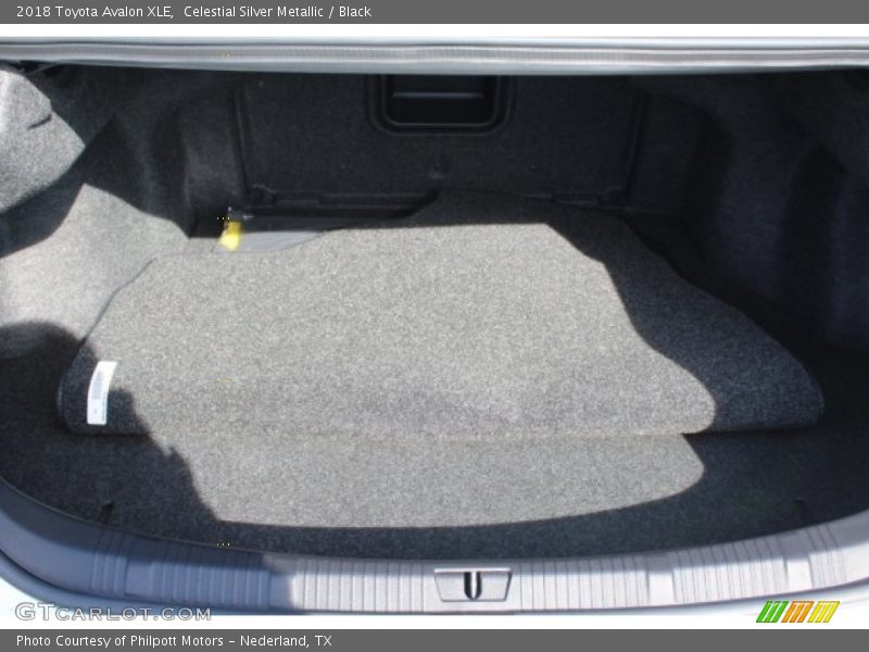 Celestial Silver Metallic / Black 2018 Toyota Avalon XLE