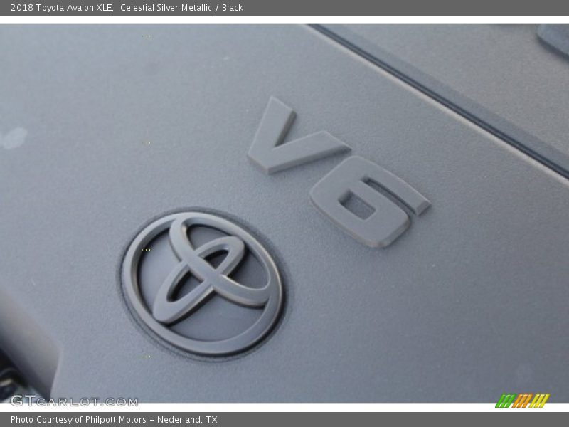 Celestial Silver Metallic / Black 2018 Toyota Avalon XLE