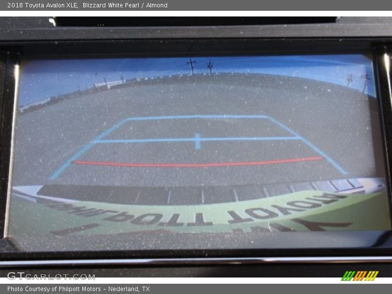 Blizzard White Pearl / Almond 2018 Toyota Avalon XLE