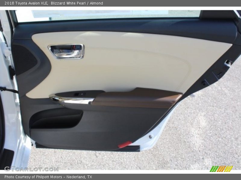 Blizzard White Pearl / Almond 2018 Toyota Avalon XLE