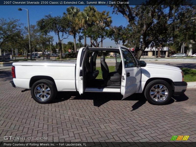 Summit White / Dark Charcoal 2007 Chevrolet Silverado 1500 Classic LS Extended Cab