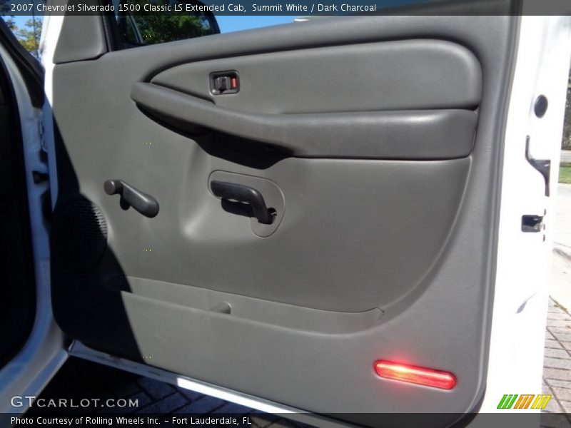 Summit White / Dark Charcoal 2007 Chevrolet Silverado 1500 Classic LS Extended Cab