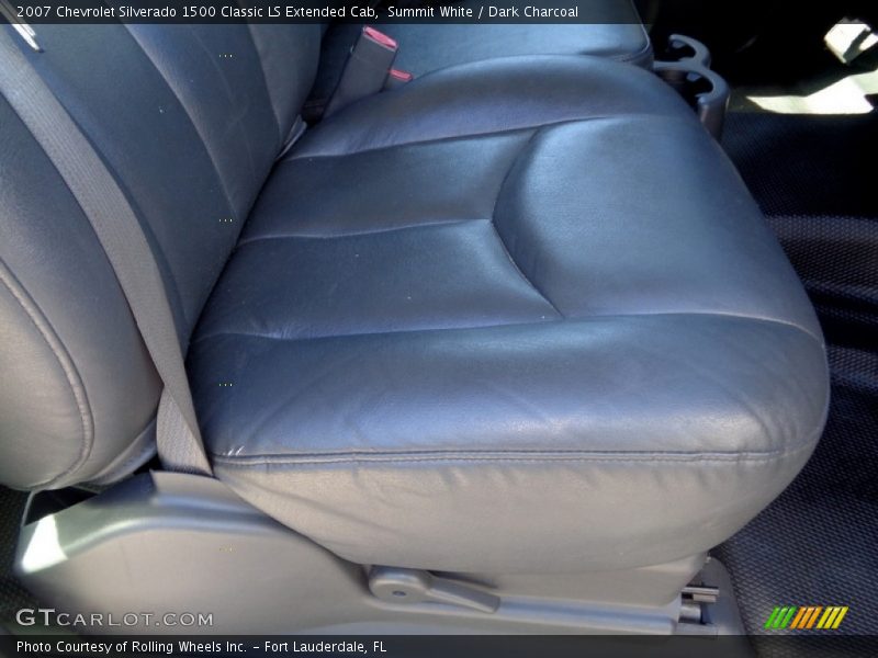 Summit White / Dark Charcoal 2007 Chevrolet Silverado 1500 Classic LS Extended Cab
