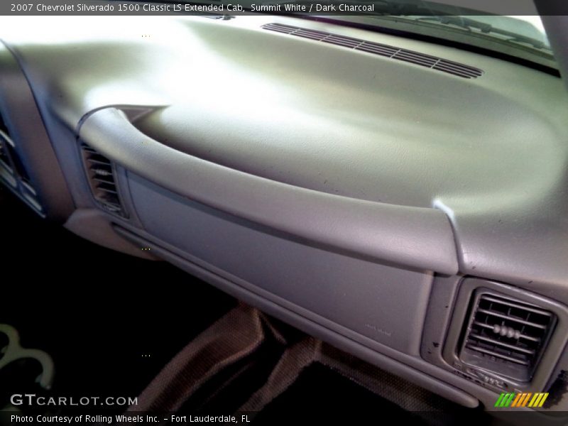 Summit White / Dark Charcoal 2007 Chevrolet Silverado 1500 Classic LS Extended Cab