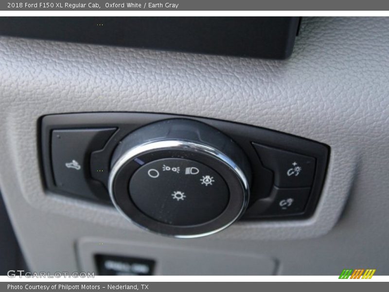Oxford White / Earth Gray 2018 Ford F150 XL Regular Cab