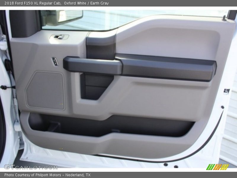 Oxford White / Earth Gray 2018 Ford F150 XL Regular Cab