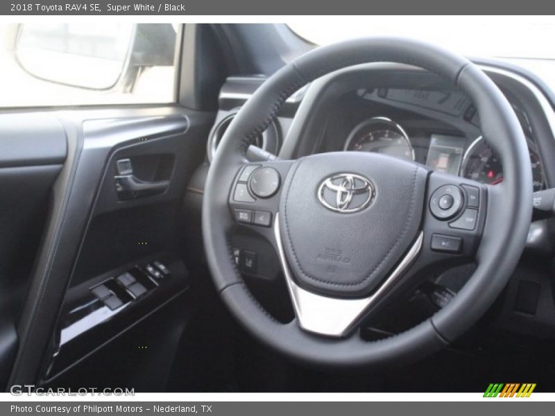 Super White / Black 2018 Toyota RAV4 SE