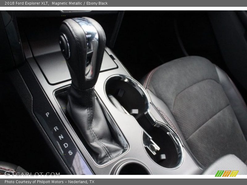 Magnetic Metallic / Ebony Black 2018 Ford Explorer XLT