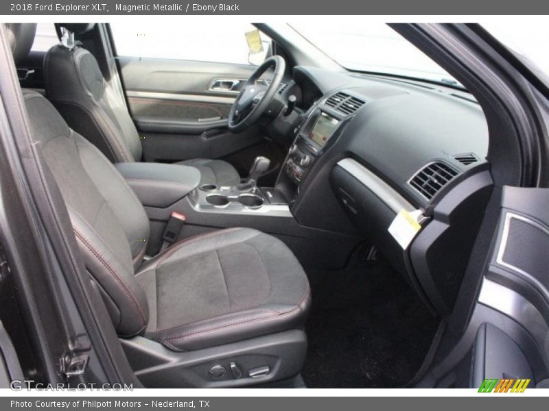 Magnetic Metallic / Ebony Black 2018 Ford Explorer XLT