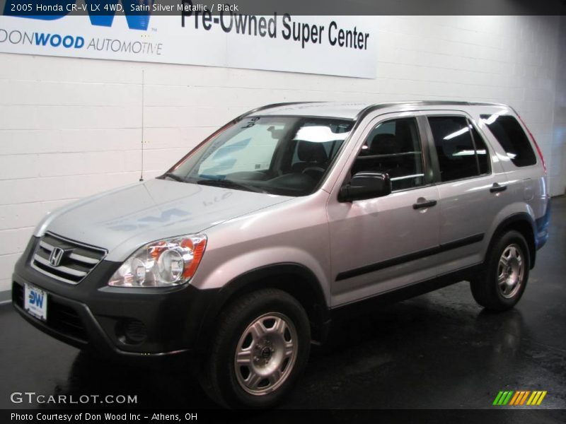 Satin Silver Metallic / Black 2005 Honda CR-V LX 4WD