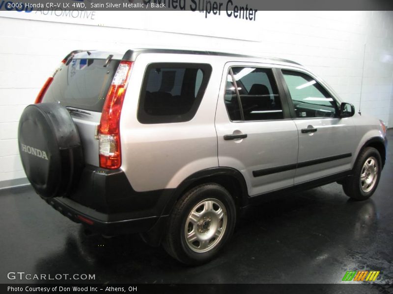 Satin Silver Metallic / Black 2005 Honda CR-V LX 4WD