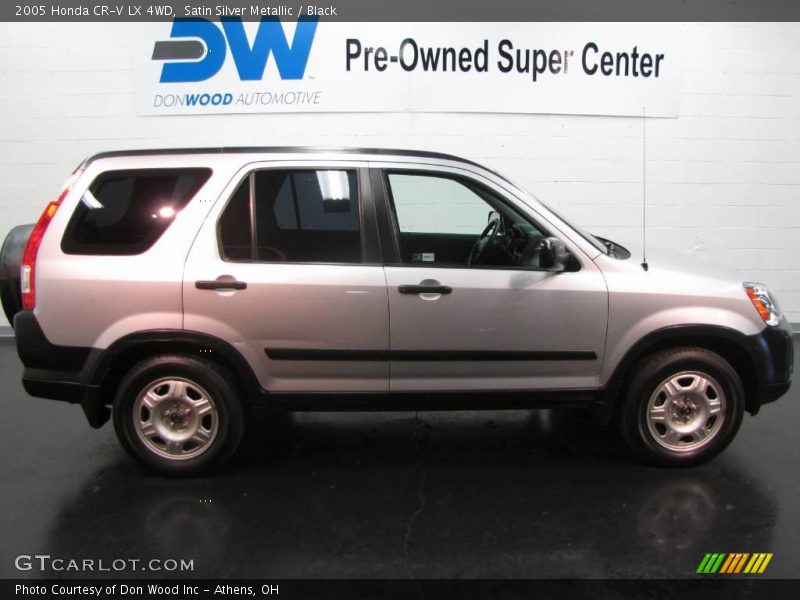 Satin Silver Metallic / Black 2005 Honda CR-V LX 4WD