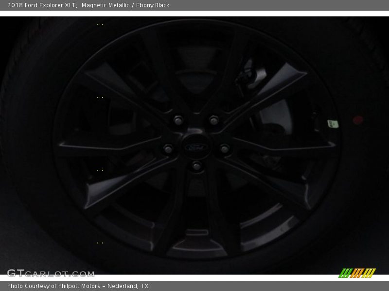 Magnetic Metallic / Ebony Black 2018 Ford Explorer XLT
