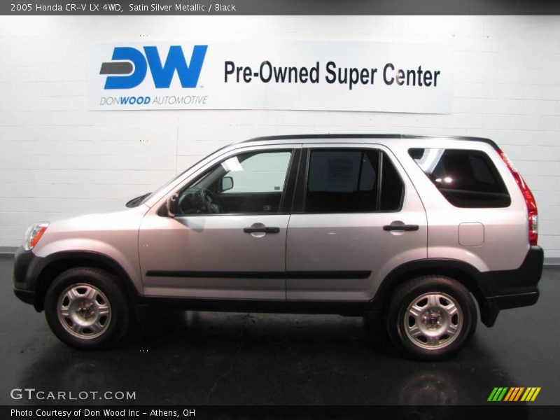 Satin Silver Metallic / Black 2005 Honda CR-V LX 4WD
