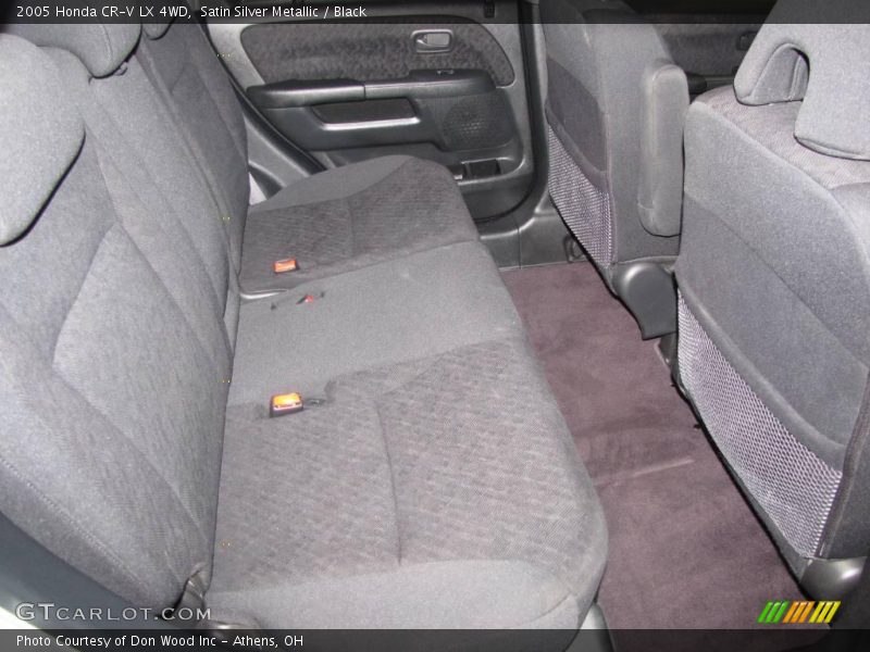 Satin Silver Metallic / Black 2005 Honda CR-V LX 4WD