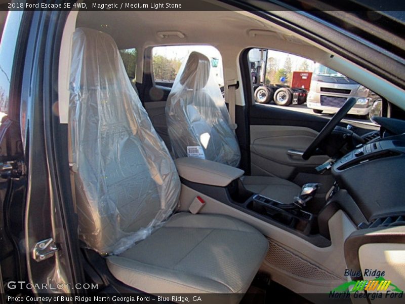 Magnetic / Medium Light Stone 2018 Ford Escape SE 4WD