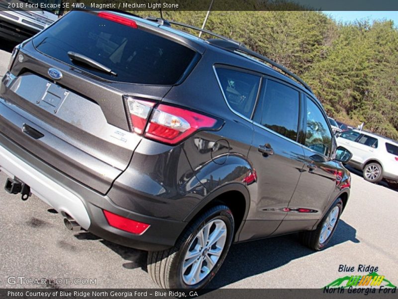 Magnetic / Medium Light Stone 2018 Ford Escape SE 4WD