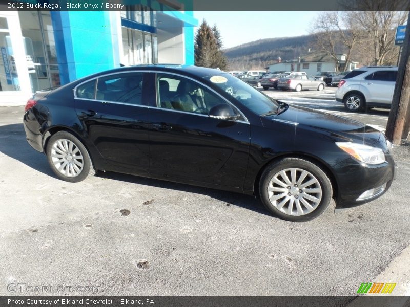 Black Onyx / Ebony 2012 Buick Regal