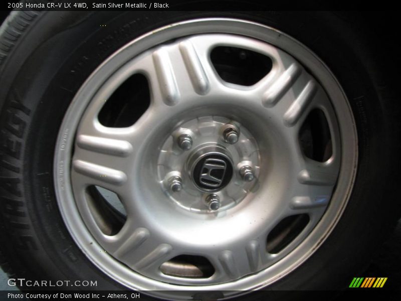 Satin Silver Metallic / Black 2005 Honda CR-V LX 4WD
