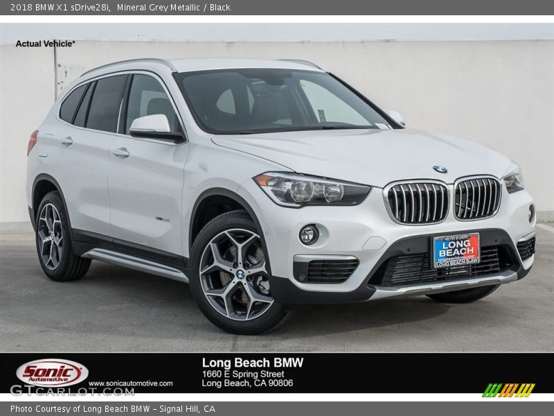 Mineral Grey Metallic / Black 2018 BMW X1 sDrive28i