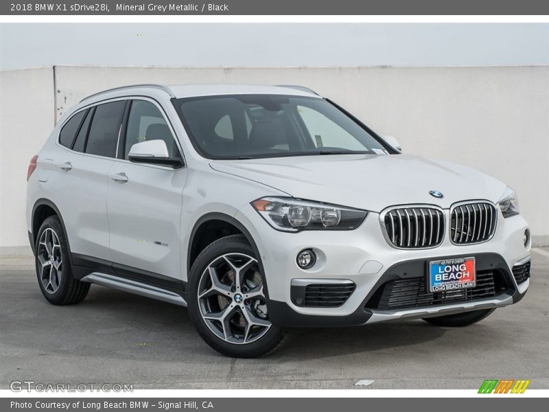 Mineral Grey Metallic / Black 2018 BMW X1 sDrive28i
