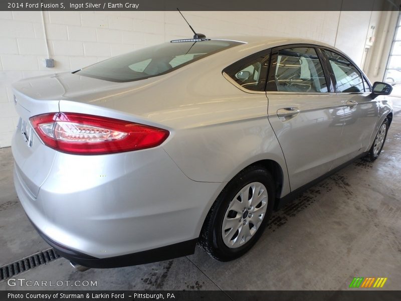 Ingot Silver / Earth Gray 2014 Ford Fusion S