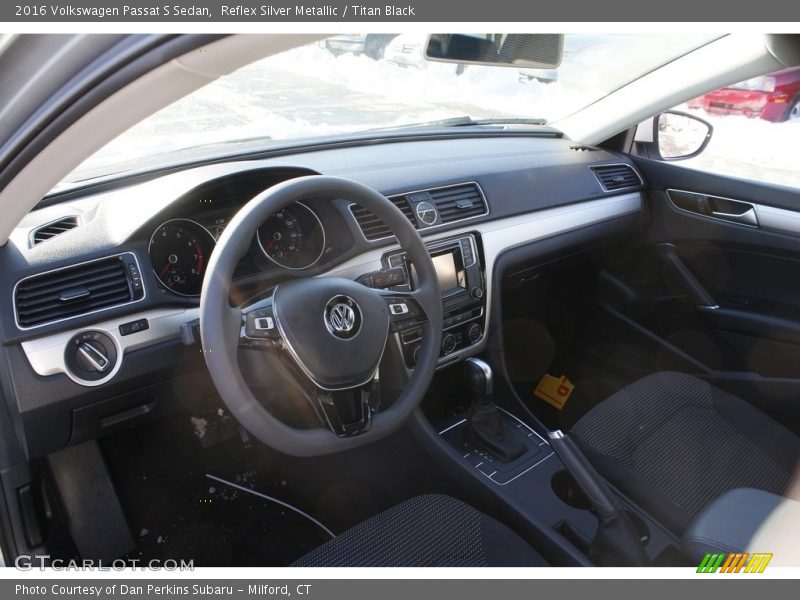 Reflex Silver Metallic / Titan Black 2016 Volkswagen Passat S Sedan