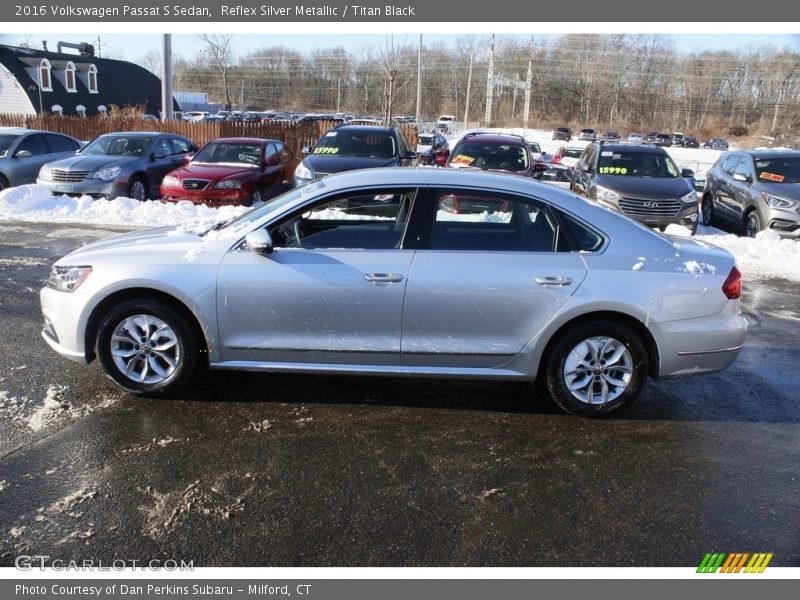 Reflex Silver Metallic / Titan Black 2016 Volkswagen Passat S Sedan