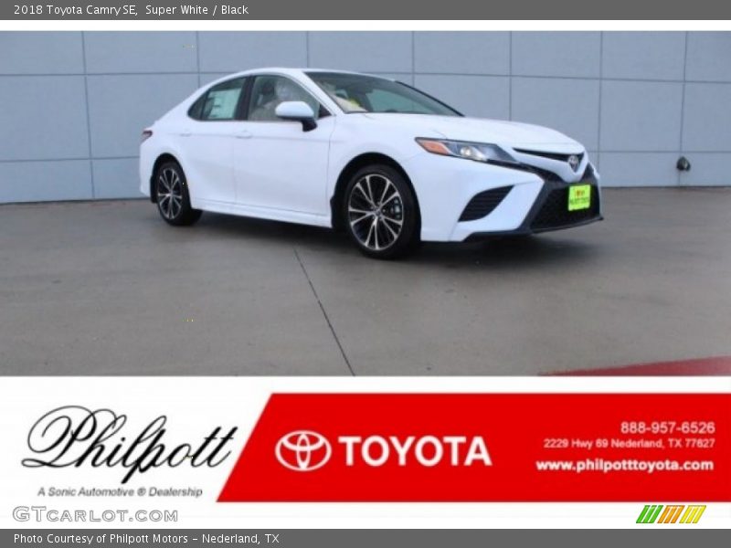 Super White / Black 2018 Toyota Camry SE