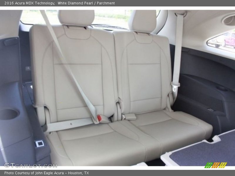 White Diamond Pearl / Parchment 2016 Acura MDX Technology