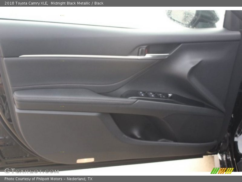Midnight Black Metallic / Black 2018 Toyota Camry XLE
