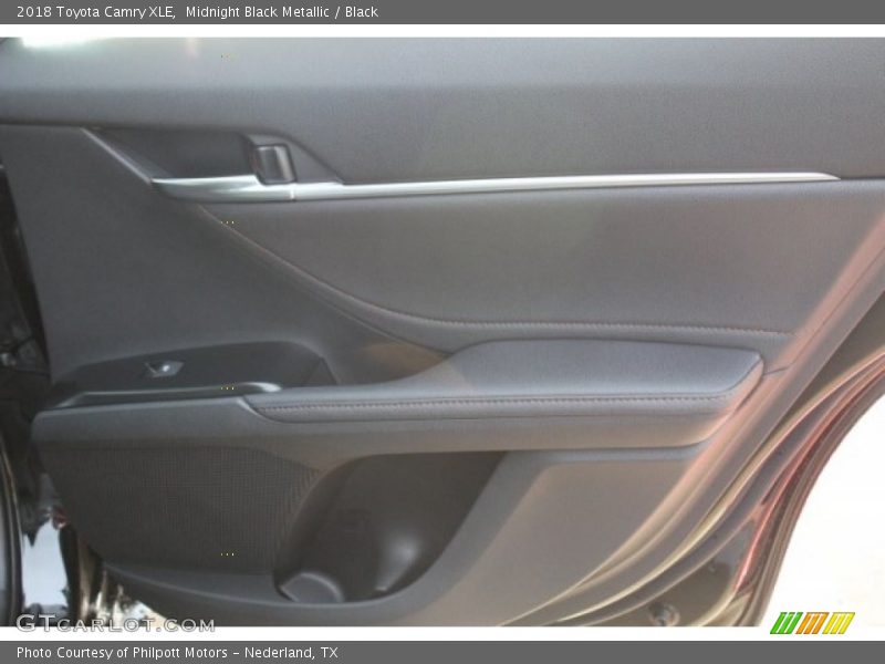 Midnight Black Metallic / Black 2018 Toyota Camry XLE