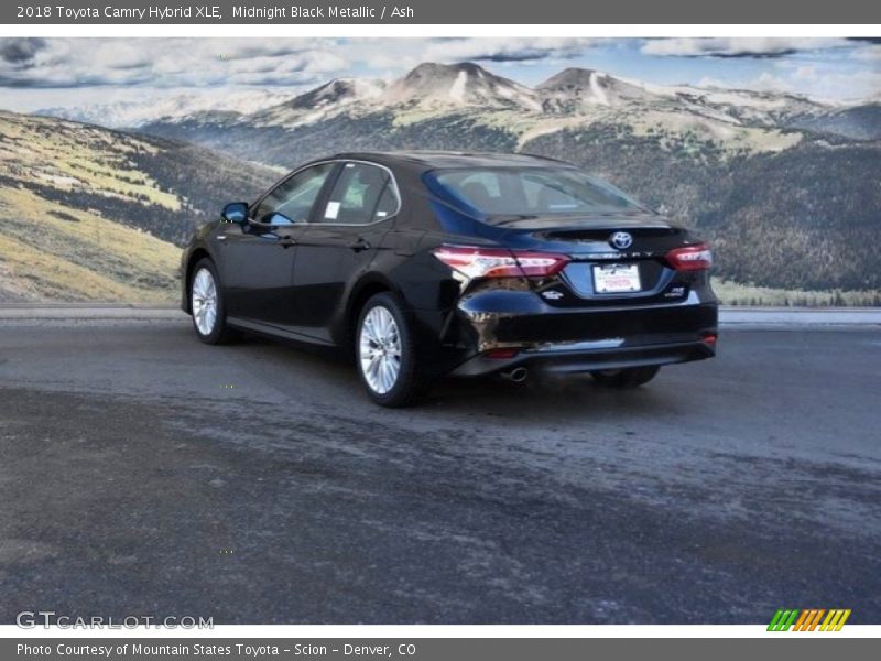 Midnight Black Metallic / Ash 2018 Toyota Camry Hybrid XLE