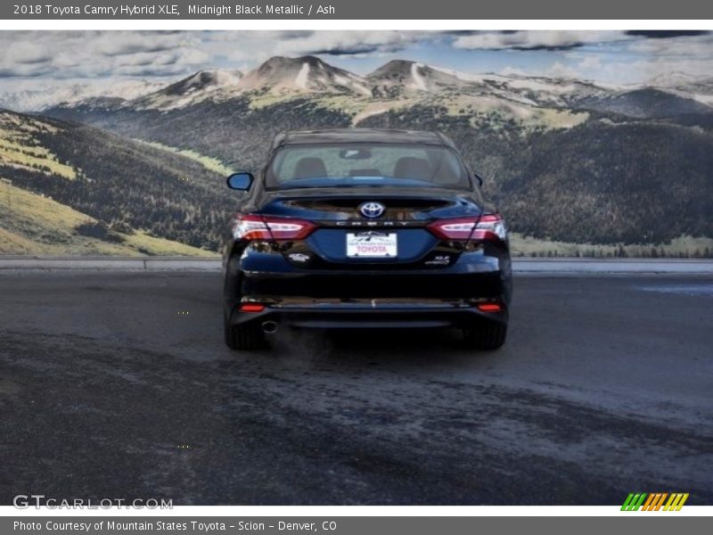 Midnight Black Metallic / Ash 2018 Toyota Camry Hybrid XLE
