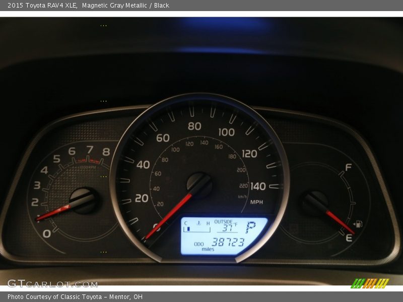 Magnetic Gray Metallic / Black 2015 Toyota RAV4 XLE